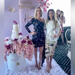 TED BAKER Layli Gem Gardens Bodycon dress.  Size 0